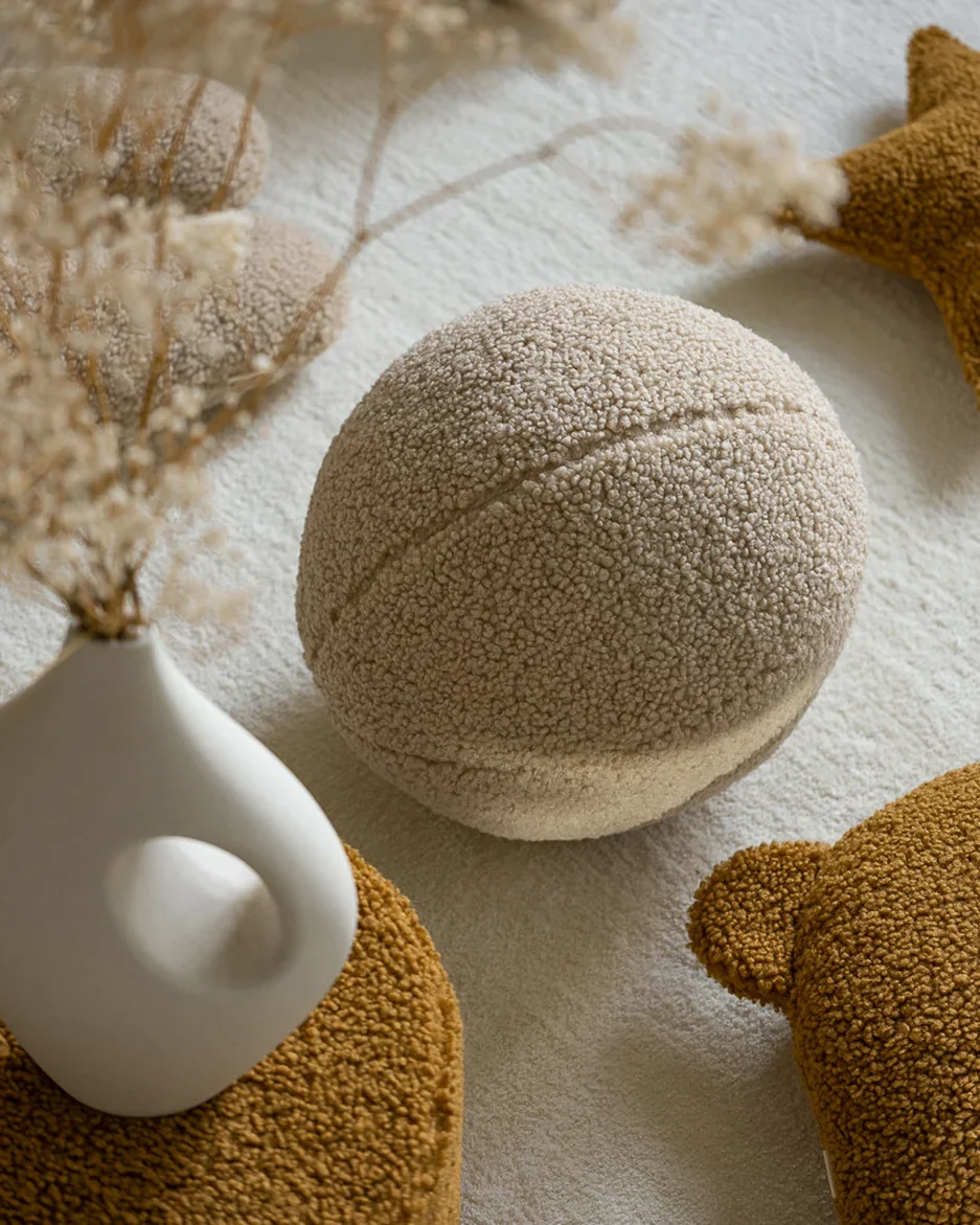 WIGIWAMA kamuolio formos pagalvė Biscuit Ball