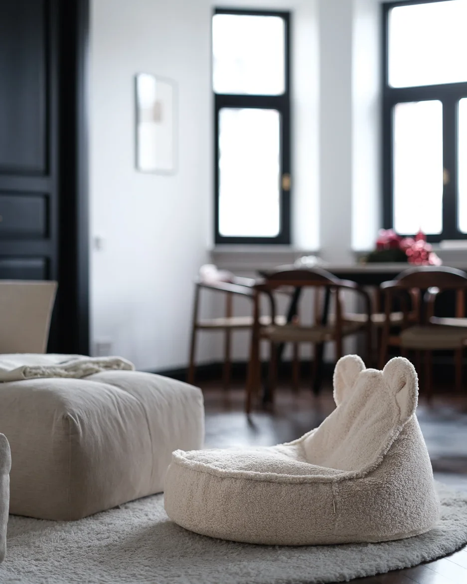 WIGIWAMA meškiuko formos sėdmaišis Cream White Bear