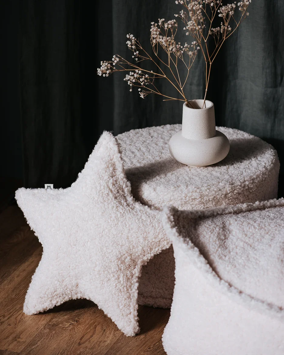 WIGIWAMA žvaigždės formos pagalvė Cream White Star