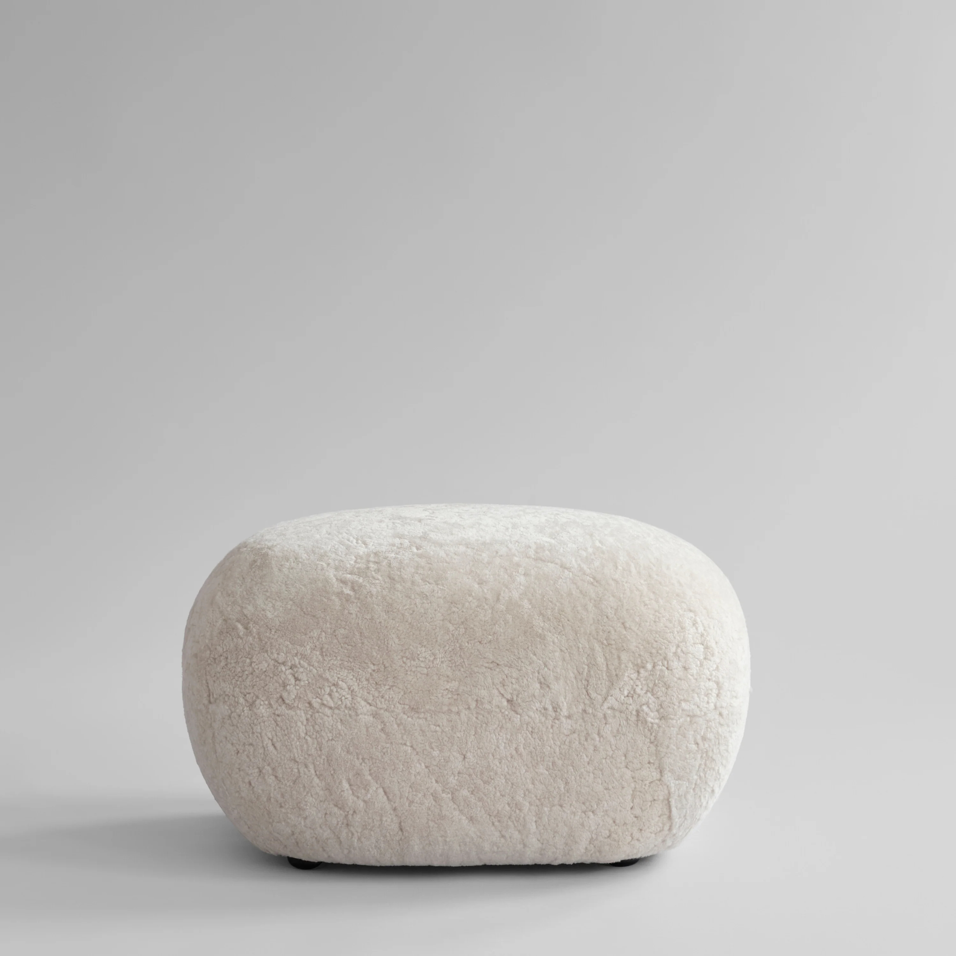 Fotelis Toe Ottoman Sheepskin