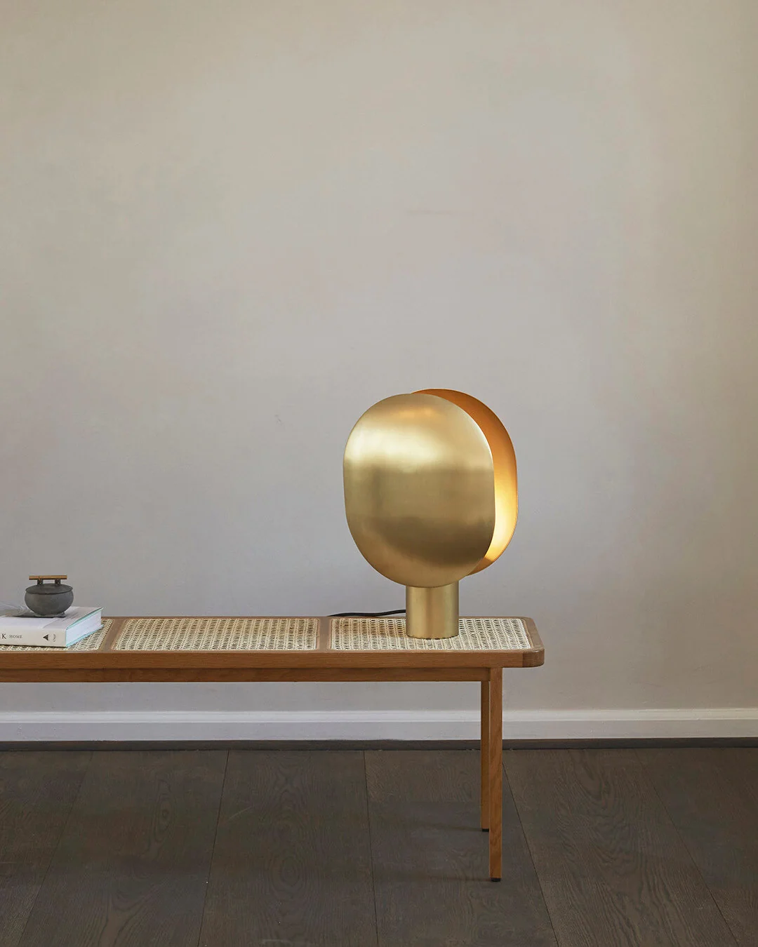 Stalinis šviestuvas Clam Brass